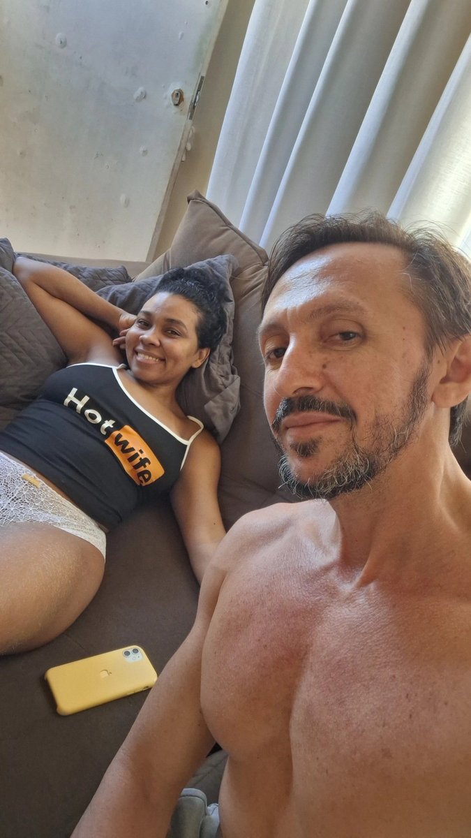 deocuck's tweet photo. Eu e ela!♠️🤘🏻 @elainnefit 
Sigam também; https://t.co/qiqWTV96BC
#cuckold #hotwife https://t.co/XPNtrC6qty