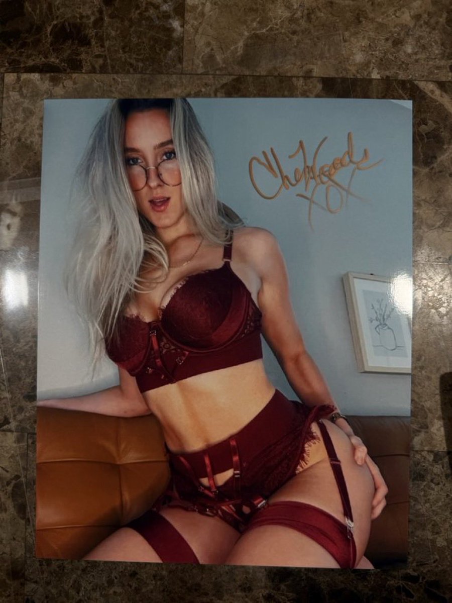 addams_misty's tweet photo. Happening today!! @cherwoodsxo and I will be doing limited customs! Send me a email to inquire! 5mins - 30mins 🥰 https://t.co/dfrPQrQyKp