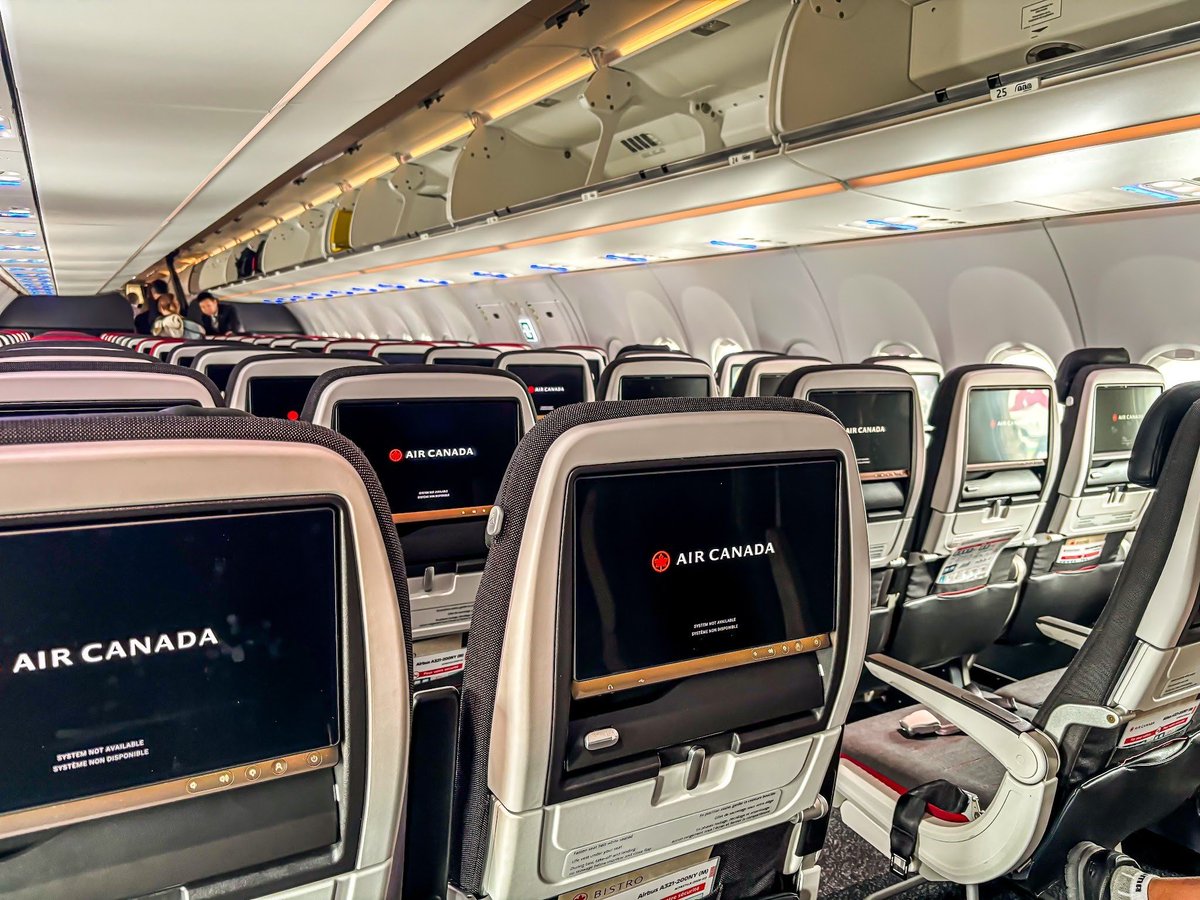 Air Canada operated its first-ever revenue flight with its brand-new ...