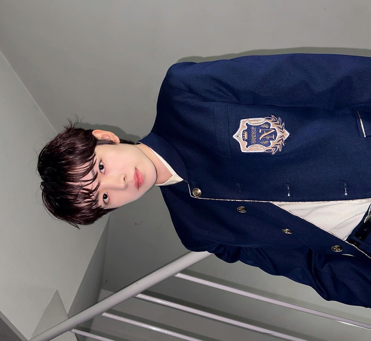 uushi_com's tweet photo. 유우시 가쿠란 다 다른느낌 진짜 개좋은거 https://t.co/CwWYXCTmsT