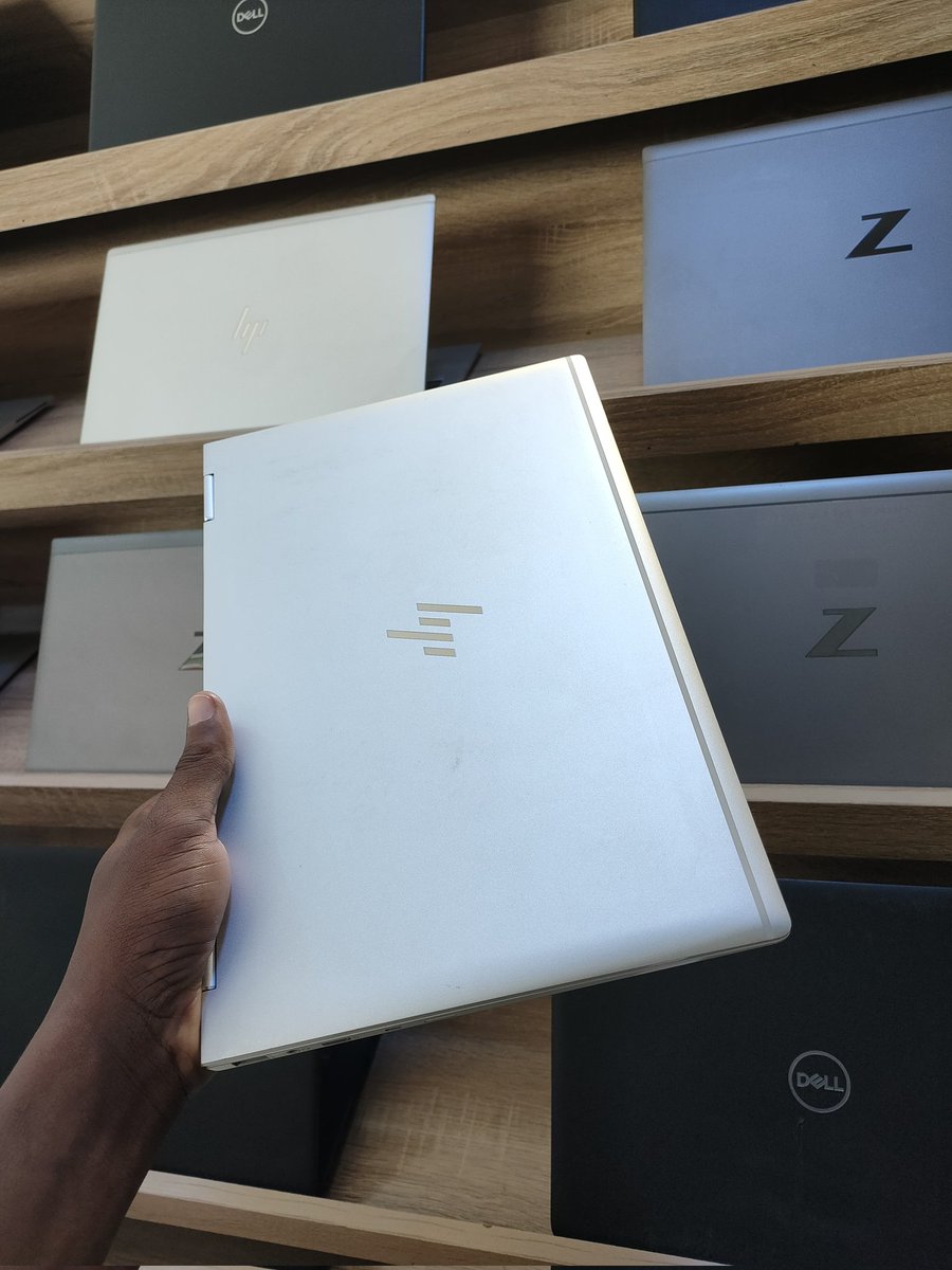 Musa_Isah05's tweet photo. I have this beautiful HP laptop going for only ₦450,000 only

Hp Elitebook 1040
Intel core i5
8gb RAM 256gb SSD Storage
Touchscreen X360
Face ID, super silk, fingerprint sensor, type C, Sim slot, HDMI, Webcam, keyboard light

We deliver in bike, car and airport 😁😎 https://t.co/7KTSJhnwW0