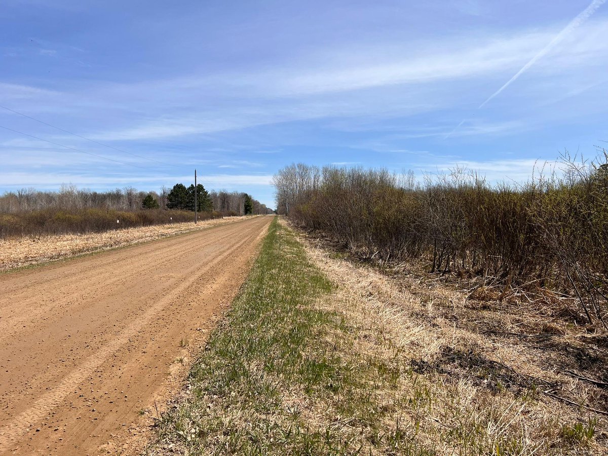 cedarpoint2020's tweet photo. 🏡 UNDER CONTRACT | 📍 TBD NW 148th Street, Cass Lake, MN 56633
💲 110,000 | 

https://t.co/pf4JJXUCXY https://t.co/dO14eWW7uc