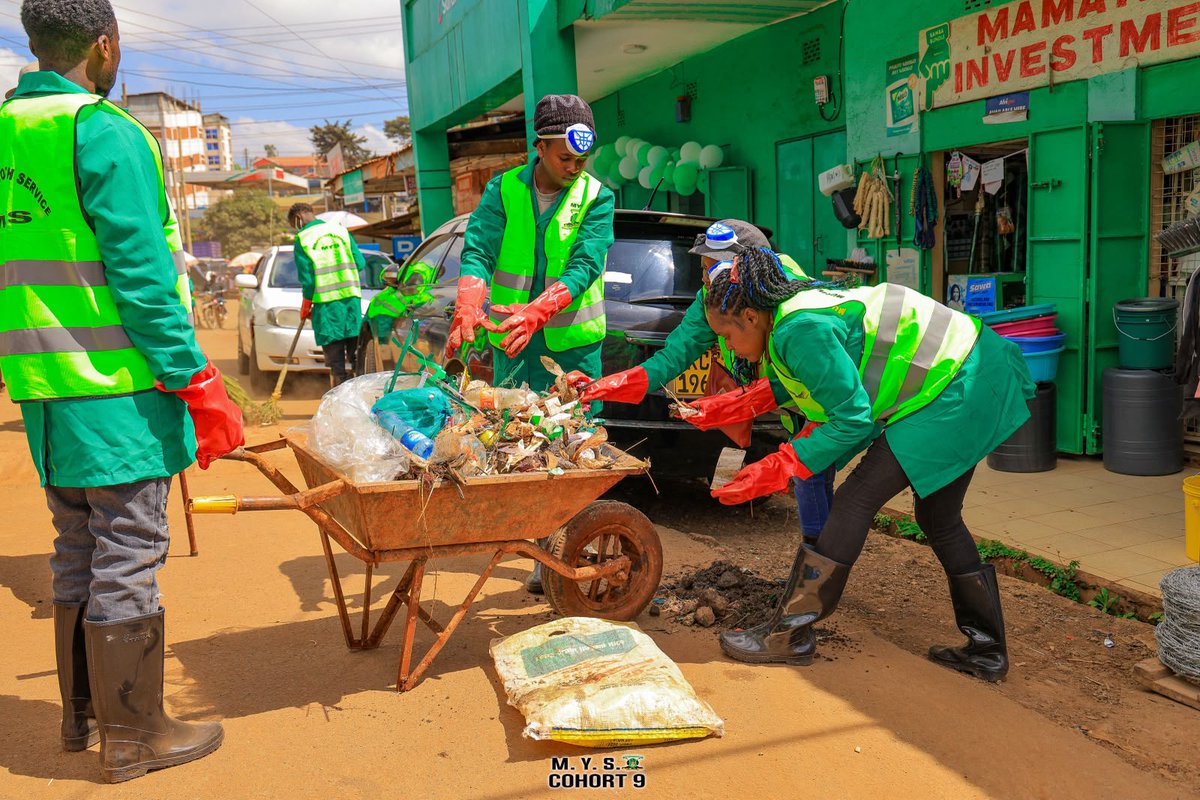 HonKangata's tweet photo. 9th cohort Muranga Youth Service starting Community Work https://t.co/bl5QBwJBeq