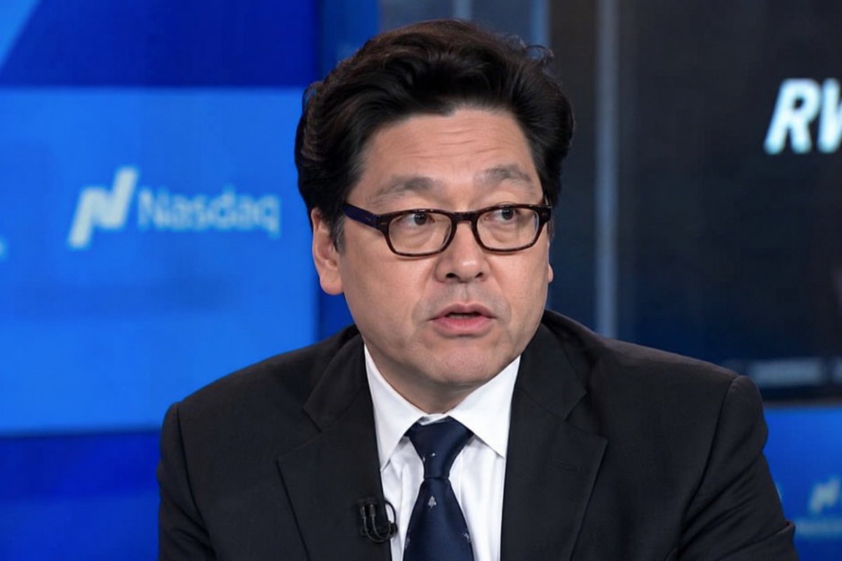 TomLeeTracker's tweet photo. TOM LEE SAYS BITMINE $BMNR MAY NOT EVEN NEED TO HIT 5% OF ETHEREUM $ETH

For months the whole strategy had one number: own 5% of all ETH. The "Alchemy of 5%."

Now Lee is saying that number might not be necessary in the first place.

His logic: Ethereum's supply is shrinking. As the total pool of ETH gets smaller, BitMine's existing stack becomes a bigger slice of it without buying another coin. The target could come to them.

They already hold about 5.54 million ETH, roughly 4.6% of supply.

Lee also laid out why his conviction hasn't changed:

- ETH and $BTC have had zero fraudulent transactions to date. The traditional financial system can't claim that.

- As AI agents start transacting on their own, they'll need a neutral, low-cost chain to settle on. Lee thinks that demand lands on Ethereum.