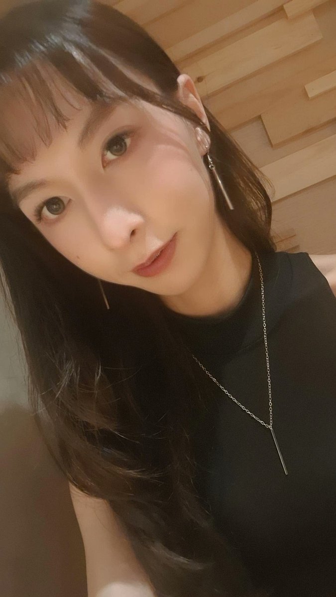 fishball_200011's tweet photo. 今天跟推友去吃了一間法餐
(๑•̀ω•́๑) https://t.co/jSsaG0wUKj