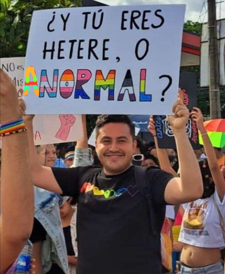 esley98179282's tweet photo. @OOCprogresismo2 Hetero normal... https://t.co/mvp3MGRNiU