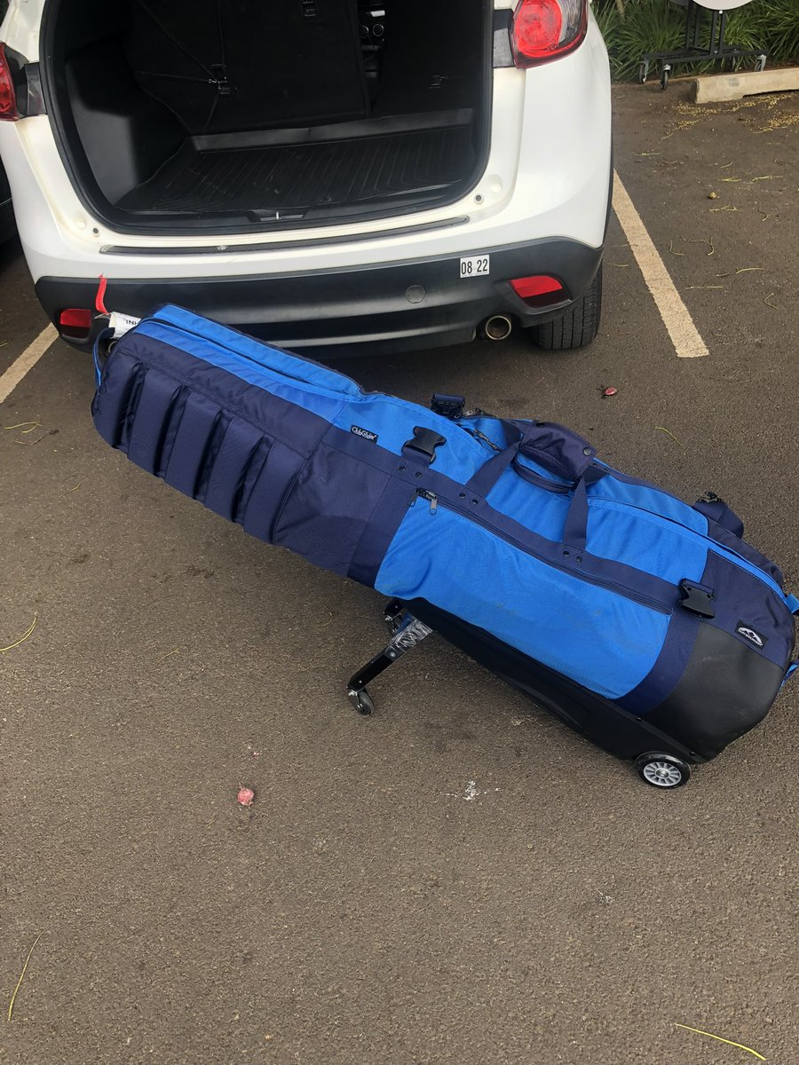 Knightsofgolf1's tweet photo. @SunMountainGolf Best travel cover out there. Every travelling golfer needs this. Forget dragging your clubs around in those outdated "body bags "    Maneuver easily with this Sun Mountain Clubglider. Here's mine that has been on so many trips and still looks and operates like new! https://t.co/DLOxQVL7Cy