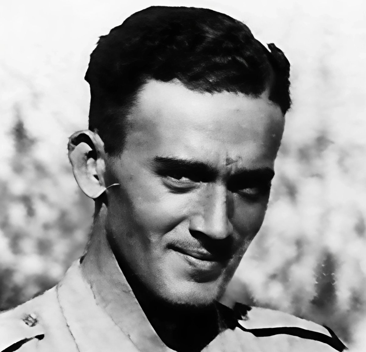 TheatrumBelli's tweet photo. IN MEMORIAM
Capitaine René GUFFLET
Compagnon de la Libération
Tué à Bir Hakeim le 11 juin 1942
---
https://t.co/P9POqyye7t https://t.co/Lp3WrBNtQB