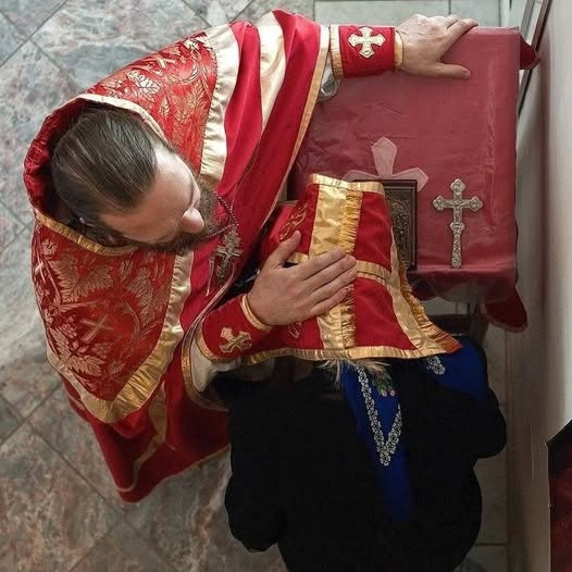 jimmyrodis's tweet photo. Ο Χριστός δεν σώζει κανέναν δια της βίας! Περιμένει να μισήσει ο άνθρωπος τον εαυτό του και με Μετάνοια να στραφεί προς τον Θεό και να Τον ικετέψει για την Σωτηρία του, να επιθυμεί το Άγιο Πνεύμα να κατοικήσει στην ψυχή του.

~ Άγιος Λουκάς Κριμαίας (✞ 11 Ιουνίου) https://t.co/8LjnXb94nQ