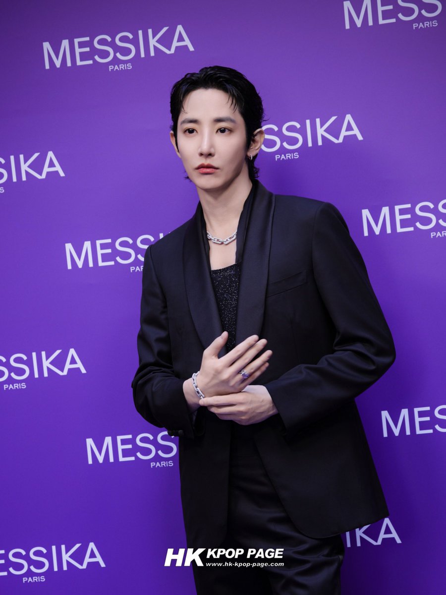 hk_kpop_page's tweet photo. 韓星來港📸LIVE RECAP #李洙赫 #leesoohyuk #이수혁 260611 

6月11日，MESSIKA品牌大使李洙赫出席MESSIKA 尖沙咀��威商場新店開幕慶祝活動，與⼤家分享與品牌的合作契機及對品牌精神的獨特演繹。 https://t.co/dTezrKtW9c