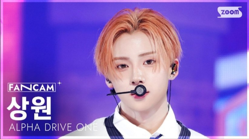 leeeeeddang's tweet photo. 상원이 직캠 썸네일 이뻐 https://t.co/ZRVvYsvCFI