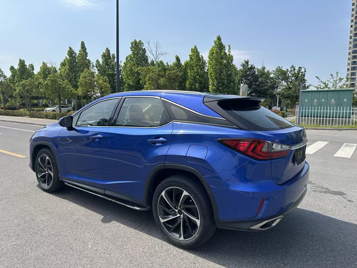 el_maris_autos's tweet photo. 2017 Lexus RX300/350 2.0T 🇨🇳

Keyless entry, dual-electric seats, skylight, Large screen navigation, Rearview camera, Automatic air conditioning, ETC.

🏷️ 25M
Home Delivery (🇳🇬)
Shipping, Clearing &amp; Duty (included)

ETA 45 - 60 Days.

Text @Wizarab10 for verifications. https://t.co/bCrY9W0zyy