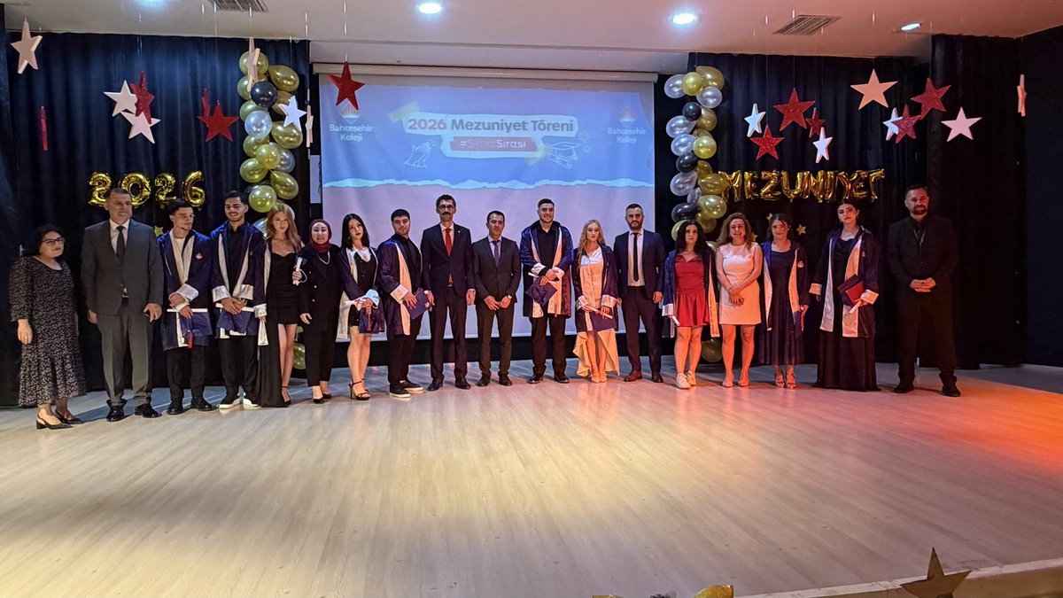 bhcshrMardin's tweet photo. Kepler havada, hayaller gelecekte… 🎓✨

Mezuniyet gecemizi gurur ve mutlulukla noktaladık.

#Mezuniyet2026 https://t.co/RvrF95eos4