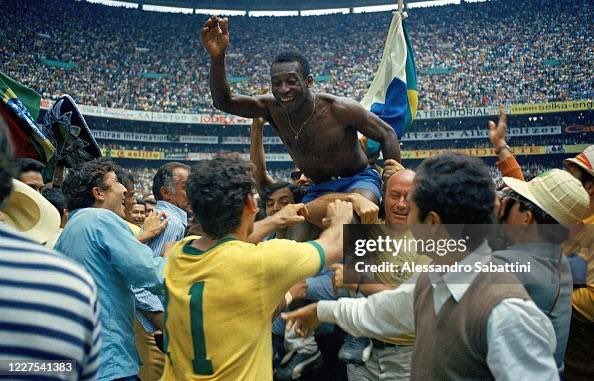cricketslander's tweet photo. A stadium built for football history. 🏟️🇲🇽
The Mexico City stadium (Estadio Azteca) becomes the only venue to host 3 different men’s World Cups, starting with Mexico vs South Africa.
The same ground where Pelé conquered in 1970 &amp; Maradona inspired the world in 1986. https://t.co/LJoKYE5ahE