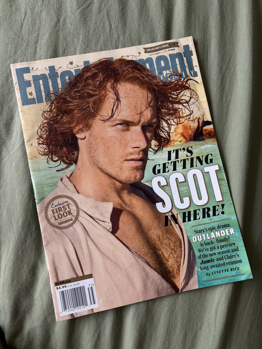 ildi_october's tweet photo. Can’t believe that I am now the proud owner of this cover 🫠🩵 
#Outlander #SamHeughan https://t.co/e7ohu1eaXZ