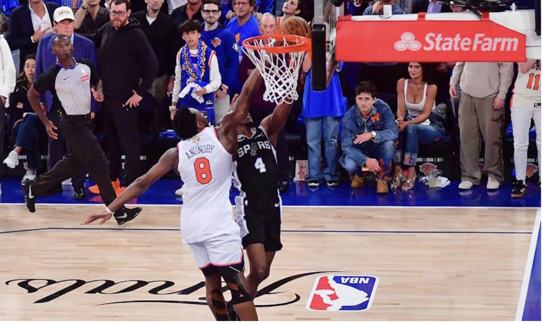 HDouglas83's tweet photo. Maannnnnnn , @FreddieandHD is going to CRAZY today…I know my guys @ColemanESPN, @Shannon_Penn, &amp; @ThatROC are excited about that @nyknicks WIN…As we do everyday, we’re keeping it 💯 on what we seen last night in Game #4 of the #NBAFinals @ESPNRadio https://t.co/FqJekhfb0o