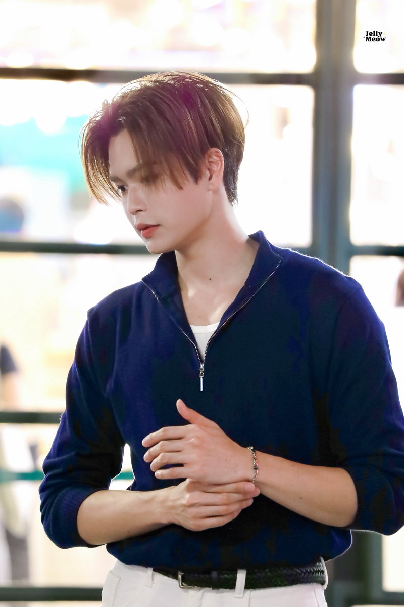 Jellymeow49's tweet photo. ผมว่าผมเจอนางฟ้า 🥺

JUNIORMARK CONCERT PRESS

#Flex1045xJuniorMarkConcert 
#markjrtn https://t.co/qD4mFUFrIC