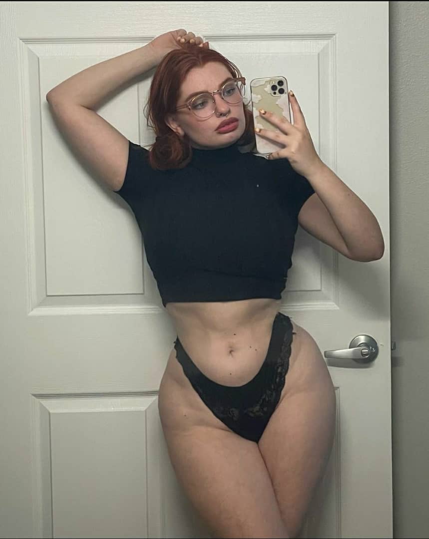 Ella Ella tweet media