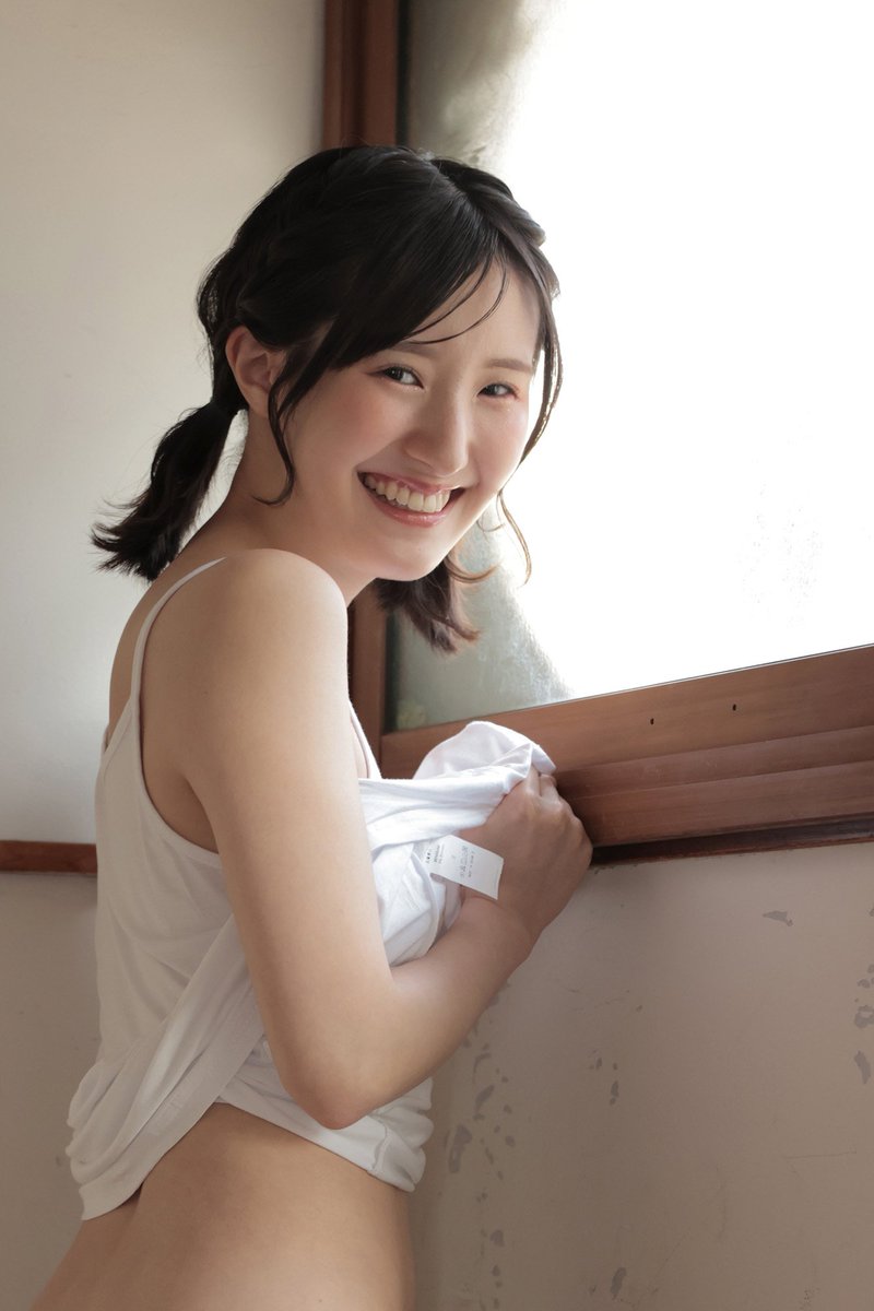 UenoFotoOrg's tweet photo. #青葉はる さんと 恋に落ちちゃう 写真集が発売です！
https://t.co/j0qTOEVEAq

#かわ���い #art #グラビア #fanza #DMM #写真集 #sexy #photo #japanesegirl #original https://t.co/w4OaAUkVAE