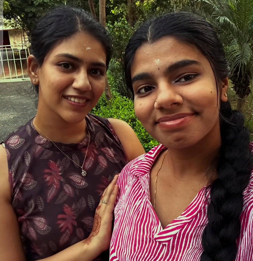 AkshuX2006's tweet photo. Iyer akka thangachi combova condom illama acharam paakama fuc*k seiyanum, summa poola thookum rendu kozhuthu poi irukura iyer pundaila nei oothum vara okkanum, ghee odamba nalla mananthu, suvachu rasichu patham paakanum https://t.co/5Jm8x4ylxT