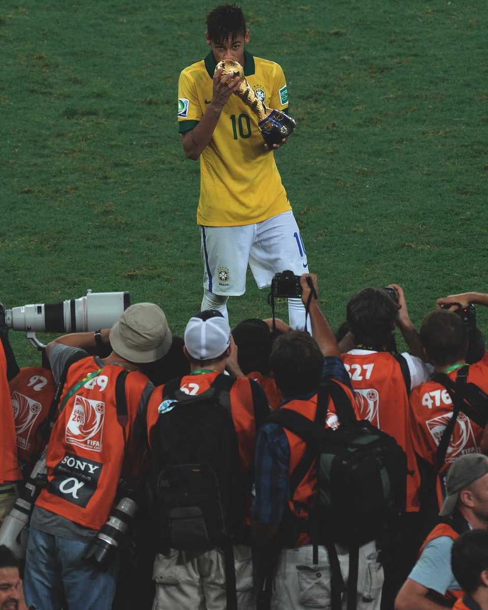 _sha11in's tweet photo. prolly your last tournament in this colour. god knows if it’s your last seven games or not. i’m gonna celebrate every time i see you on my screen and every touch you take on that ball. no matter what, remember that you carried a generation on your back. forever❤️ https://t.co/PuM9yrrqRY