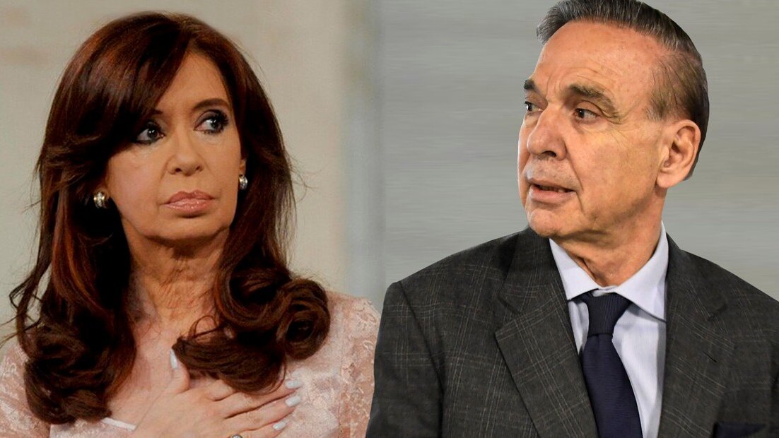 clarincom's tweet photo. PICHETTO PIDIÓ QUE EL CONGRESO DECLARE NULA LA CONDENA A CRISTINA KIRCHNER POR VIALIDAD

El diputado sostuvo que el fallo “pone a la democracia en una situación de extrema fragilidad”. Pichetto afirmó que el Congreso tiene facultades para actuar ante un caso de “gravedad institucional”.

Testimonio

"[La Justicia] alteró las reglas desde el primer día: se incorporó a un juez que venía de otro tribunal, se trajo a un fiscal cuyo destino era Rosario para juzgar narcos y se limitó la posibilidad de apelar. Tampoco hubo imparcialidad: los jueces de la Corte debieron apartarse porque venían de enfrentar un juicio político promovido por el propio partido de la acusada".

"Ante tantas irregularidades y un tribunal incompleto, el Congreso no puede quedarse de brazos cruzados. Tenemos la facultad de intervenir ante semejante gravedad institucional para declarar la nulidad de un fallo viciado y hacer valer el equilibrio de poderes".

"La conducta de un jefe de Estado se debe evaluar bajo un procedimiento especial y no por la vía común".

"Un Presidente debería haber sido, si es que había motivo o elementos, investigado por la Corte, acusado por el procurador general y defendido por su abogado o un defensor oficial".

"El Congreso tiene atribuciones fundamentales que es tomar juramento al Presidente, validar el resultado electoral. Y también hay facultades inherentes del Congreso que puede entrarle, también, por el principio de gravedad institucional a un fallo de la Corte y declarar la nulidad".

(+) en Clarín: https://t.co/5qJ2JEICXD