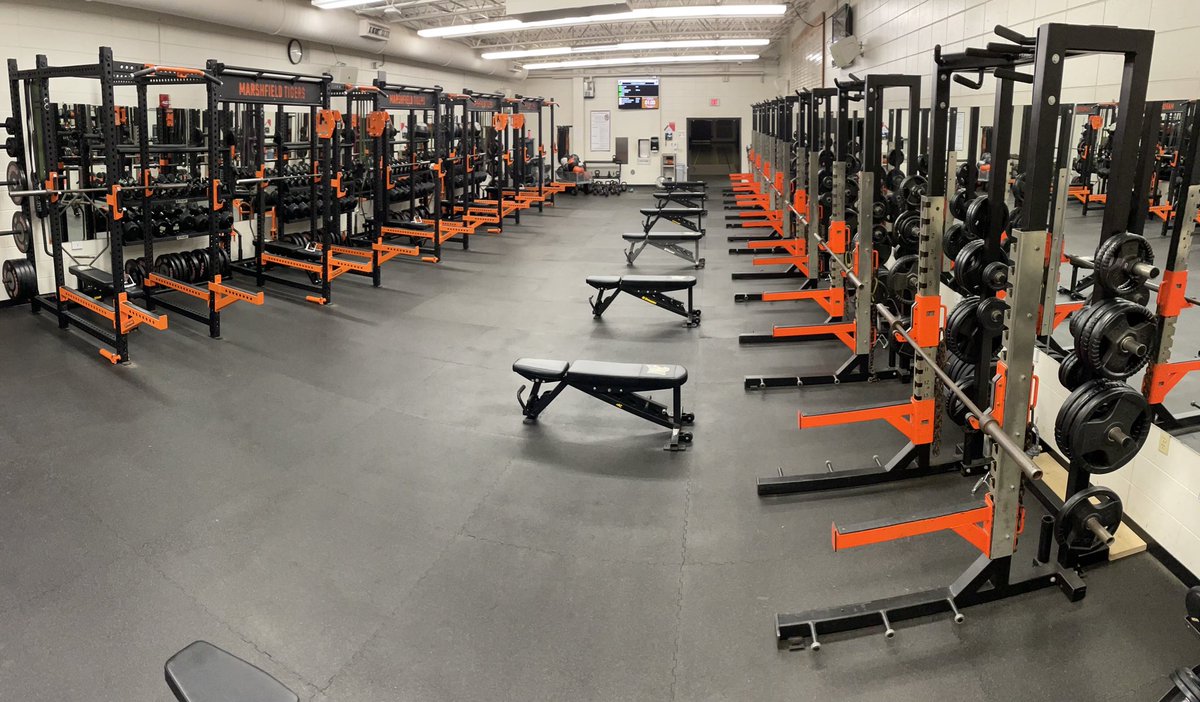 MFLDStrength's tweet photo. Week 1 of Summer S&amp;C is in the books. Great attitudes and efforts by everyone there. We averaged 128 athletes attending each day and were able to time Flying 10s with @OVRPerformance before the soggy weather came. Roll Tigers!!! https://t.co/bybxu567pM