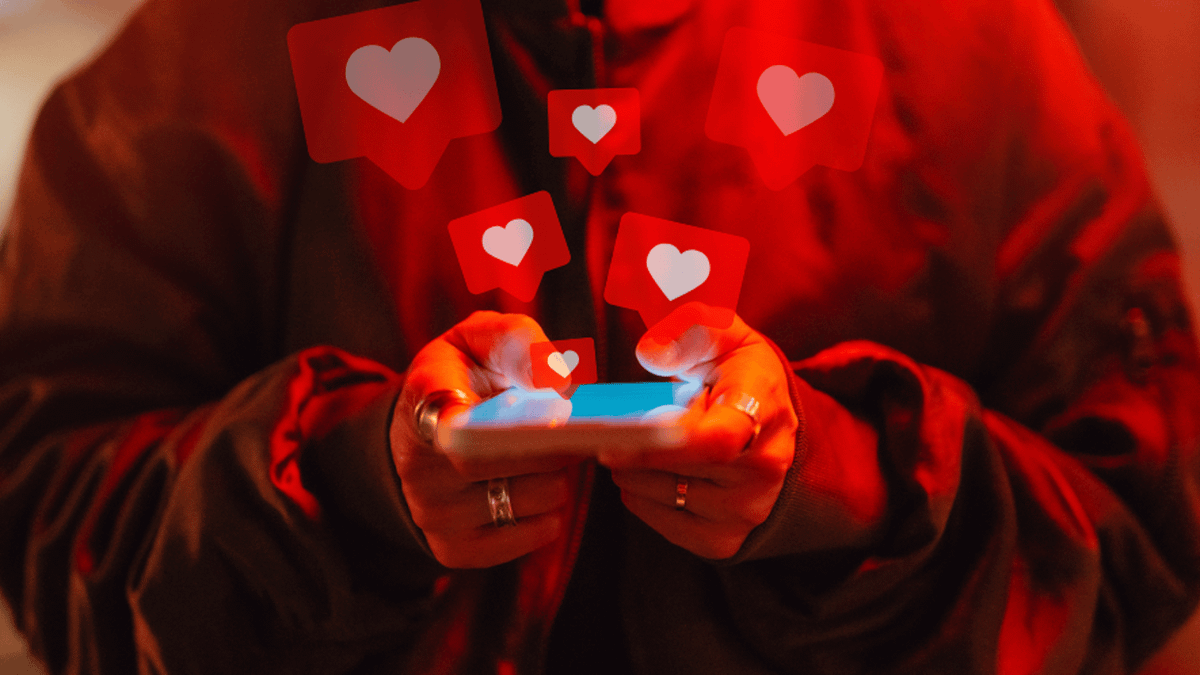 Tyla's tweet photo. 'Kittenfishing' is the toxic new dating trend that's nearly as bad as 'catfishing' https://t.co/LNV1bGOhsv https://t.co/LTgrYdQt2C