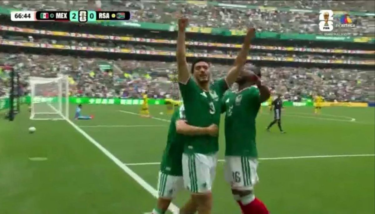 futallday's tweet photo. Cae el segundo tanto al 66' cortesía de Raúl Jiménez 🤩
#ElMundialXAzteca
#YoLoVeoXAzteca 
#ElCanalDelMundial https://t.co/579ZaM1nYd
