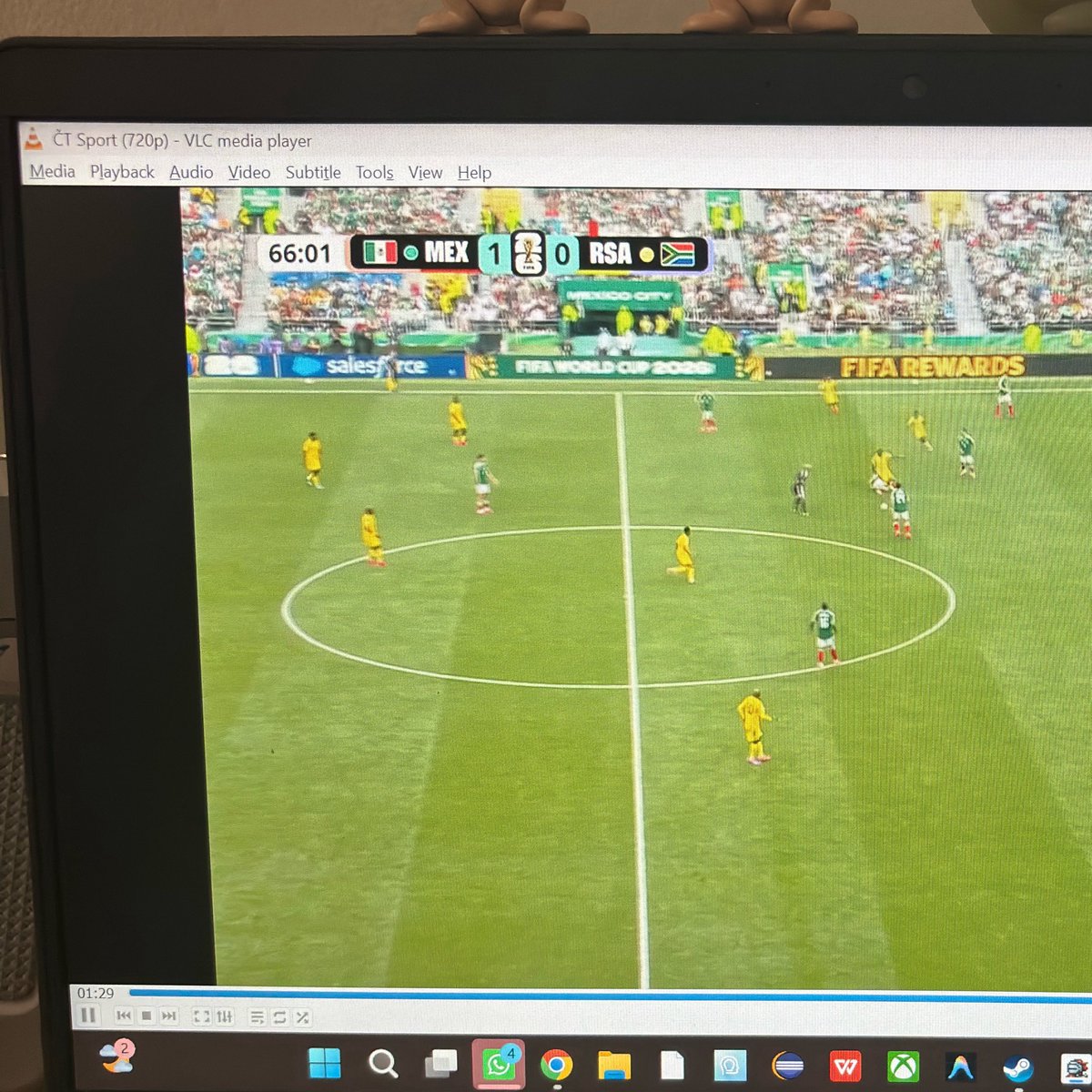 alaskyne's tweet photo. Cara lain nonton pildun gratis tanpa link illegal adalah pakai aplikasi VLC terus masukin link IPTV Public dan hasilnya bakal muncul semua channel public tinggal pilih aja mana nyiarin pildun. Tanpa iklan mengganggu 👍🏻 https://t.co/N4SdbKUT93