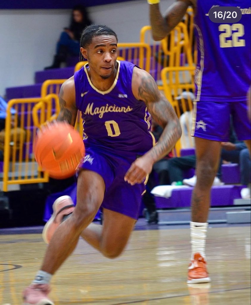 faragi11's tweet photo. @DrexelMBB
You guys are getting a good one‼️‼️‼️‼️
Proud of you Dric!!!!
D2 School ➡️ D1 Basketball Experience!!!
#MORE2COME
2GBTG!!! https://t.co/sgEsZBU0PW