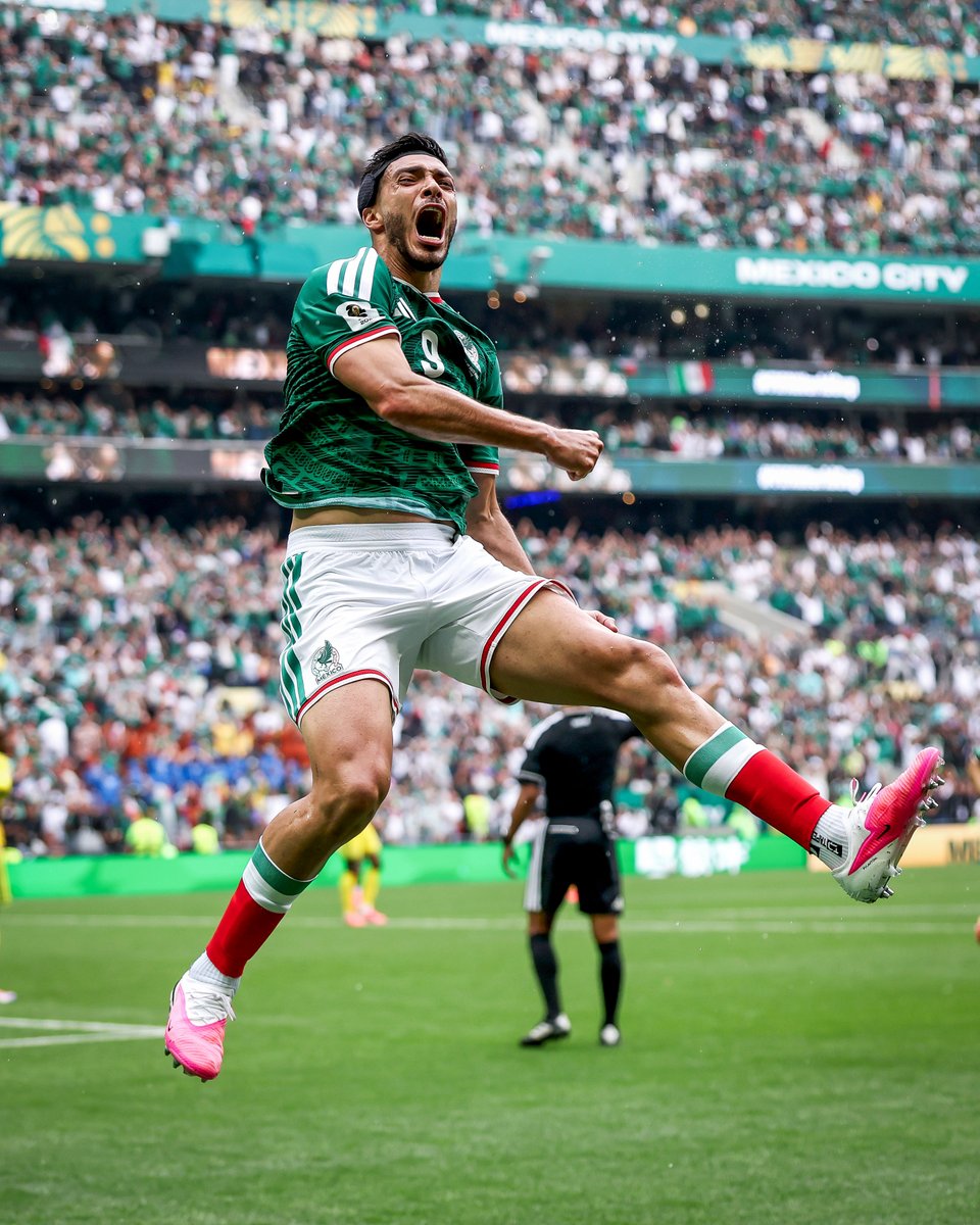 brfootball's tweet photo. That goal got Raúl Jiménez emotional 🥺 https://t.co/zq8vlMdL4U