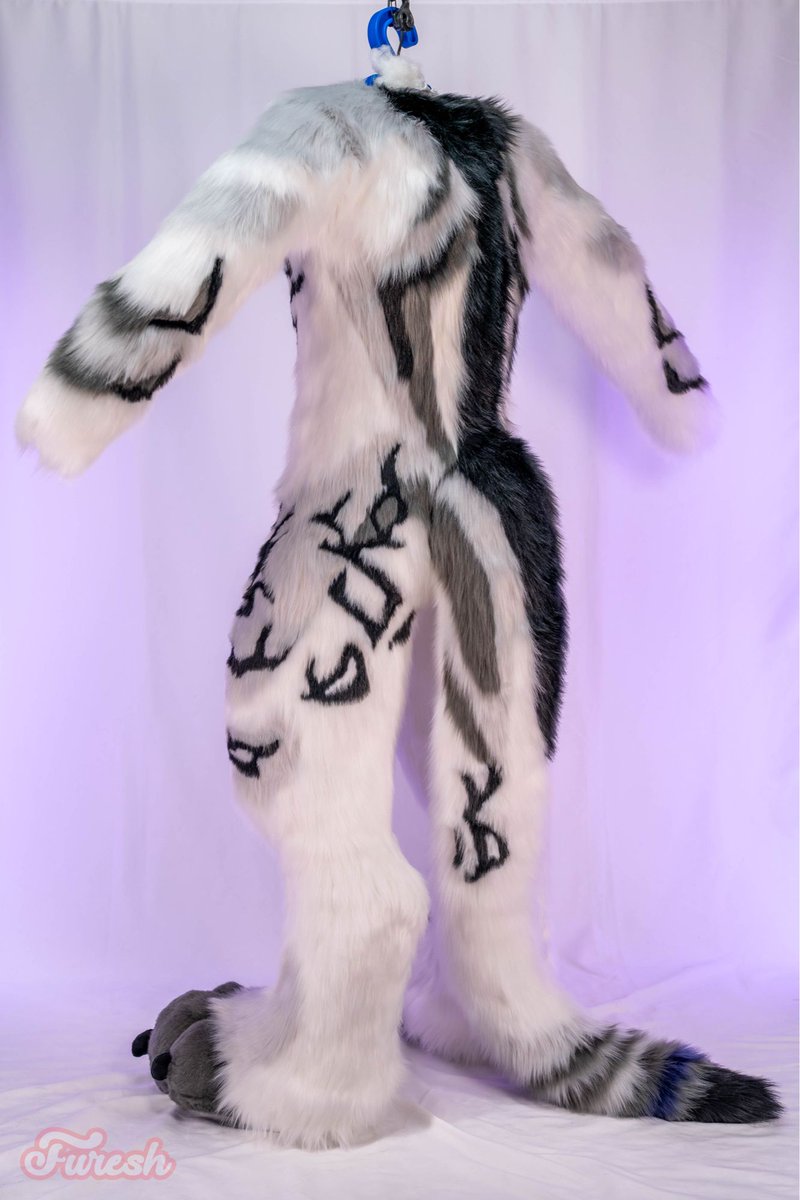 Furfuresh's tweet photo. Wild markings on this bodysuit, how long do you think this took? 👀 https://t.co/zxAD3Hk9AG