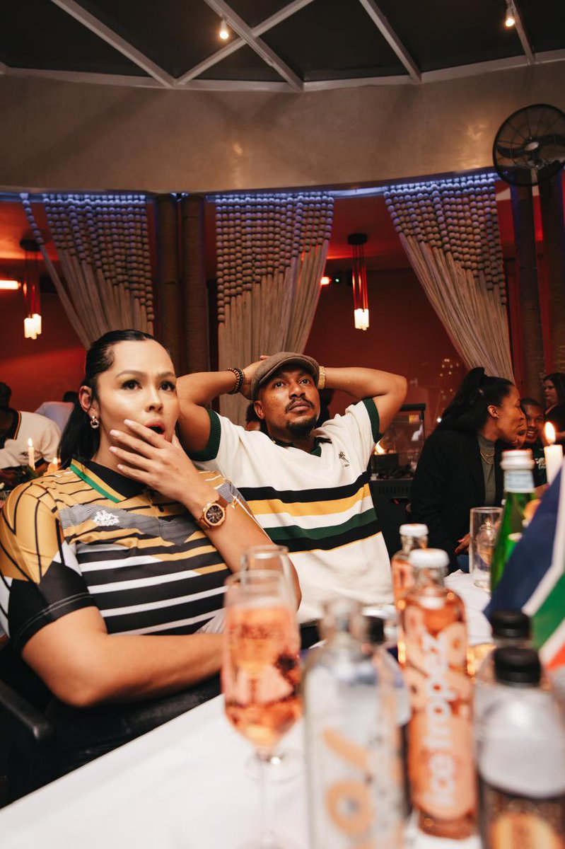 tumelomohotji's tweet photo. Scenes with Lepas at CE LA VI In Sandton, we’re feeling the heat yoh. I’m lost for words 😫💔 #LepasSouthAfrica #DriveYourElegance #DrivenByTheGame https://t.co/57f1QoQfIZ