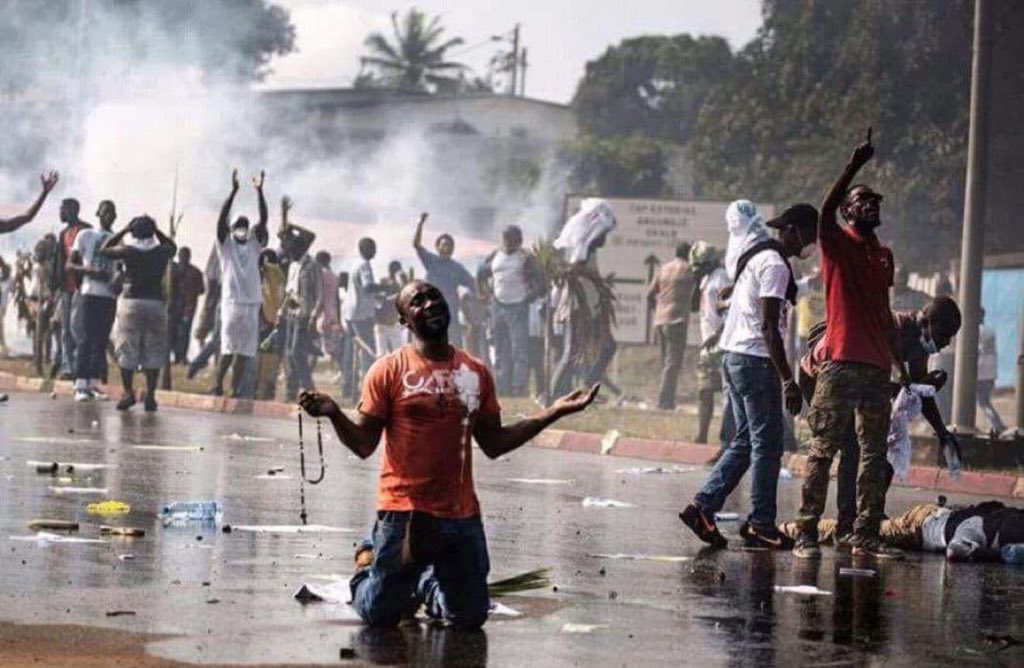 SergeKanyinda13's tweet photo. La RDC sous sa démocratie 👇🏾
Kabila est un élément dangereux pour le peuple congolais. https://t.co/6aoXAi4557