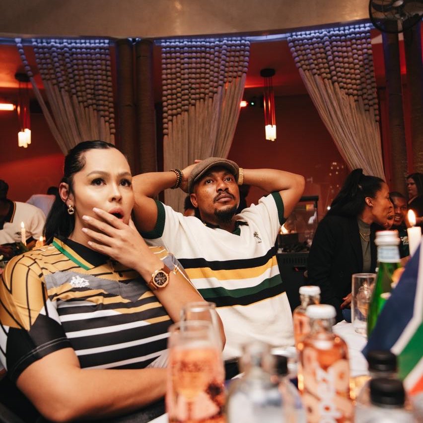 __LelloM's tweet photo. This game has traumatised all of us bc what is thiiiiiisssss???? #LepasSouthAfrica
#DriveYourElegance
#DrivenByTheGame https://t.co/p1mXTyVU6o
