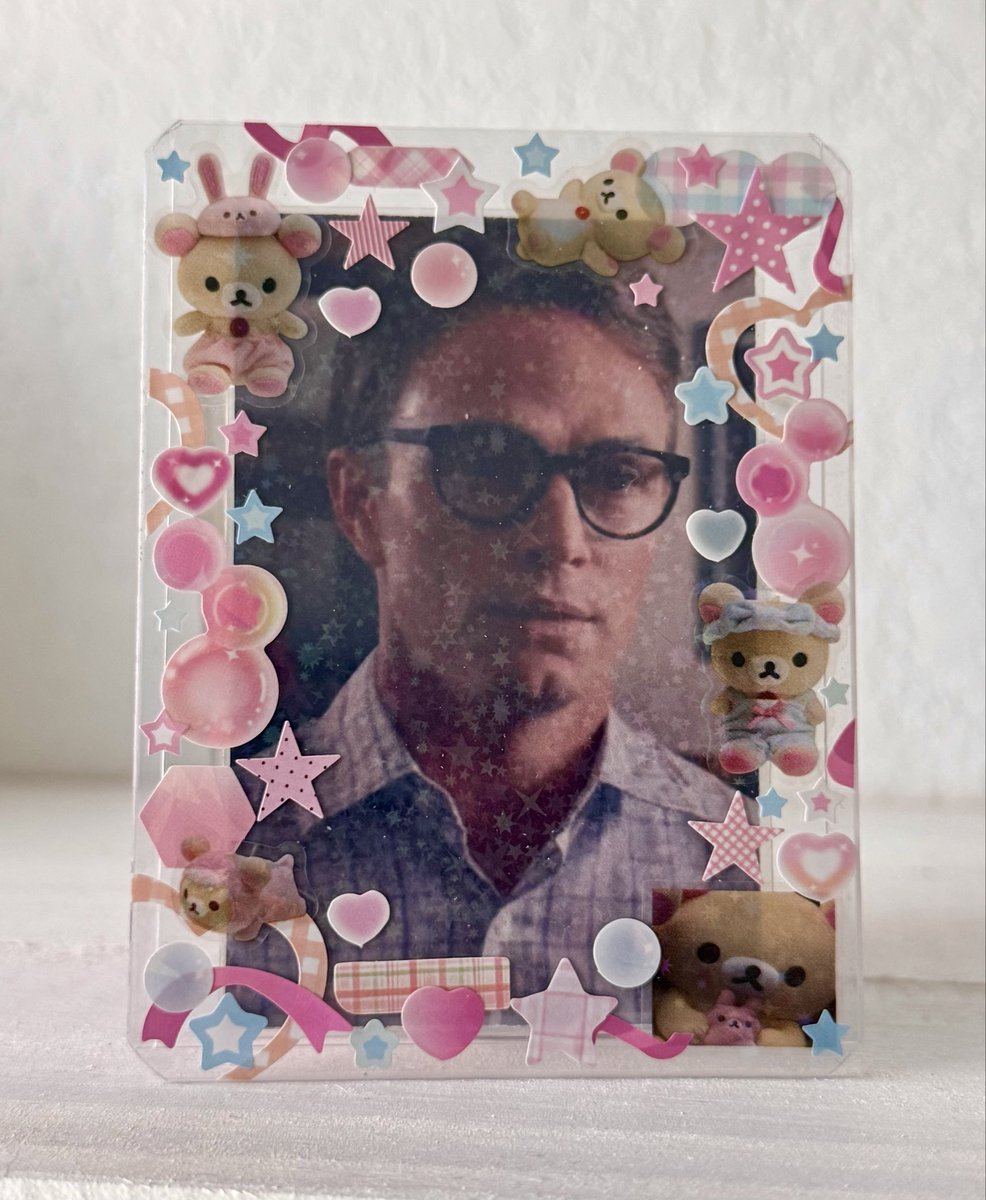 meowceration's tweet photo. I have nothing to post so here’s an old riley photocard and an old dex pibble https://t.co/B2SV4EJevD