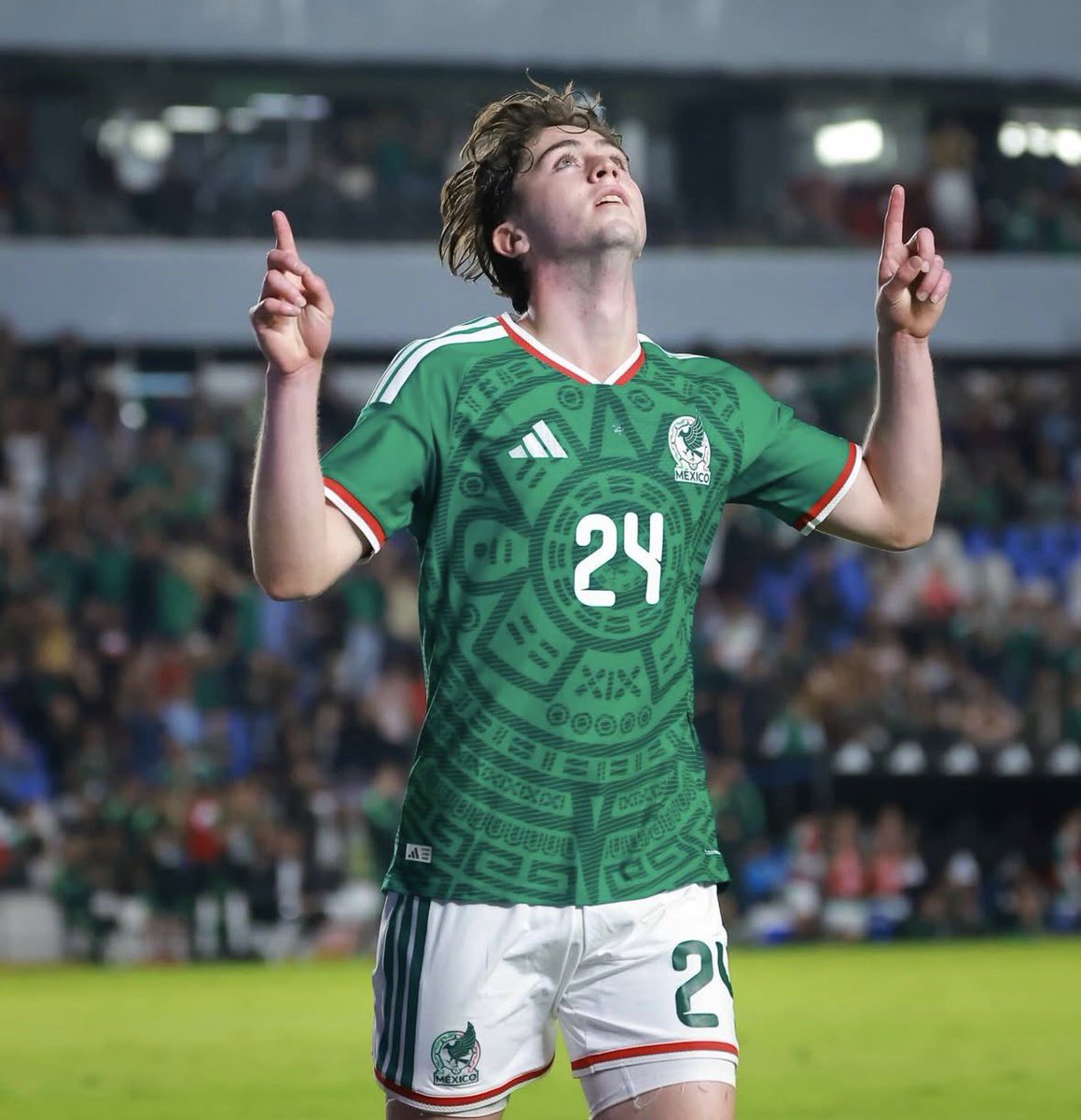 griffiths_len's tweet photo. WORLD CUP REPORT

​🎯 Scout Report: World Cup '26 🇲🇽 Brian Gutiérrez | Mexico / Guadalajara
📅 Age: 22 | ⚽️ Position: Technical #10 / #8

​#Scouting #WorldCup2026 #LigaMX #TalentID #Analytics https://t.co/8zWjSkW9Oh