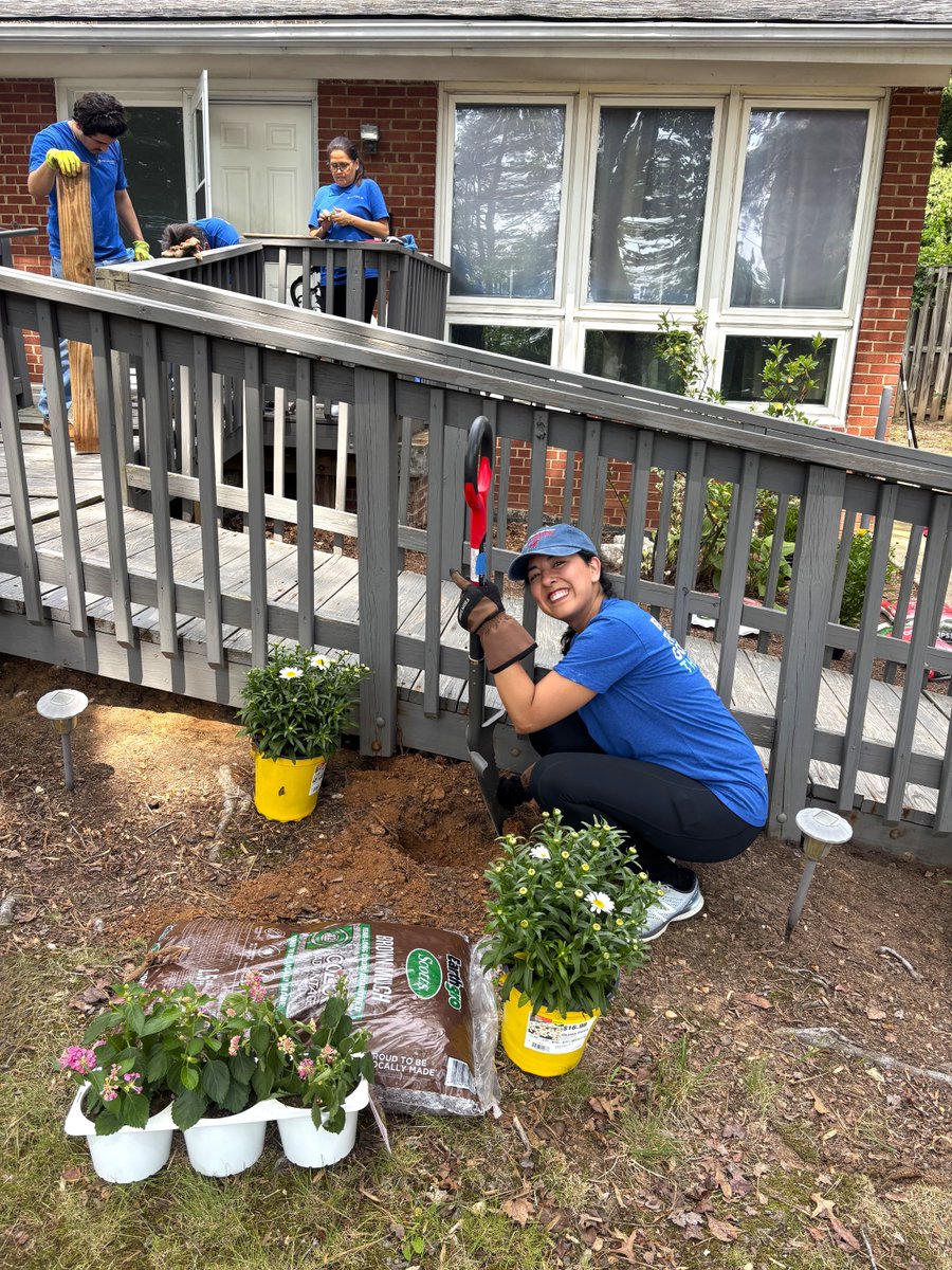 PathwayHomes's tweet photo. Thanks to @HomeAidNationalCapitalRegion and @petersoncos for loving our home and choosing Pathway Homes for 2026 Care Day!🙏#CommunityService #CareDay2026 #PathwayHomes #PetersonCompanies #HomeAidNCR https://t.co/oTc6LsZ3wa