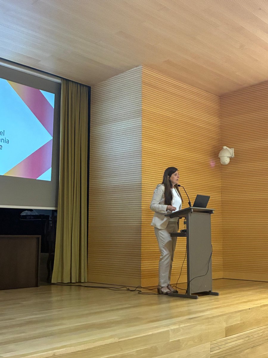viccomerc's tweet photo. Gran participació en la jornada que hem organitzat sobre la planificació del futur dels negocis. Un espai on hem tractat qüestions clau com el relleu generacional, la fiscalitat, l’economia personal i la gestió emocional. Gràcies a tots els assistents! #vic https://t.co/RQwS1uXw9v