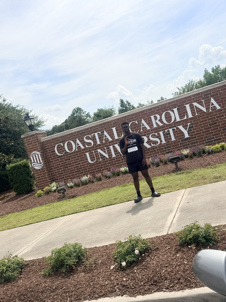 JBacote17309's tweet photo. Wonderful time @CoastalFootball mega camp yesterday great experience
@Ry_Beard @TyronCarrier @CoachCParrott @CoachNGilbert @Coachtimbeck @SchillerWilson @CoachLDScott https://t.co/1anPLDupOb