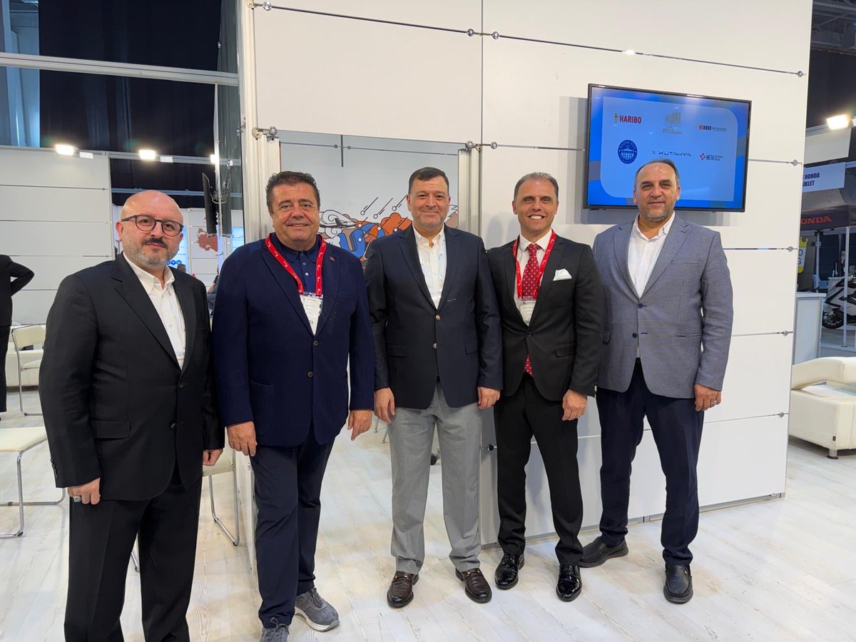 ersadergm's tweet photo. ERSADER Genel Başkanımız Mehmet Ali Işık ile Genel Başkan Yardımcılarımız Halit Cebeci ve İsmail Okumuş, İzmir’de düzenlenen Sigortacılık Fuarı’nı ziyaret etti.

Sigorta sektörünün önemli buluşma noktalarından biri olan fuarda katılımcı stantlarını ziyaret eden heyetimiz, https://t.co/8clHPHWOpD