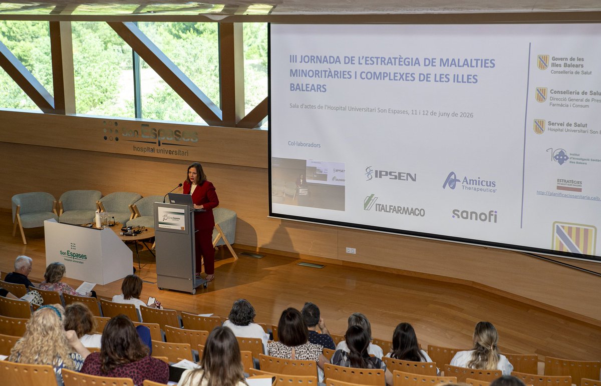 SalutGOIB's tweet photo. La consellera de Salut, @manuelaG_Romero, ha inaugurat la III Jornada de l'Estratègia de Malalties Minoritàries i Complexes 

👉 Balears és una de les CCAA més implicades en la detecció precoç d'alteracions genètiques i cromosòmiques que poden derivar en malalties poc freqüents https://t.co/nJalhJ0WCu