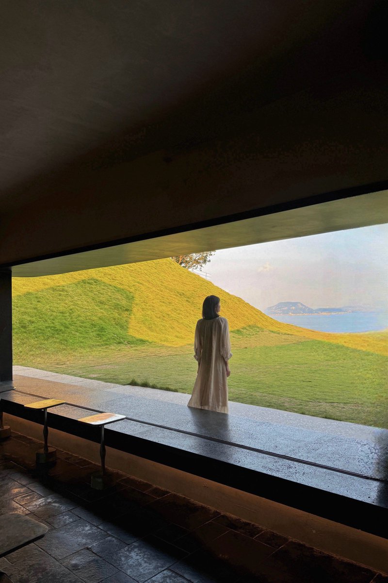 MariaJuncaj's tweet photo. Just tried the new sunrise yoga on the rooftop—sipping warm matcha post-flow, watching the city wake up like magic. 10/10 for calm vibes u0026 fresh energy https://t.co/52qu7MnpS0