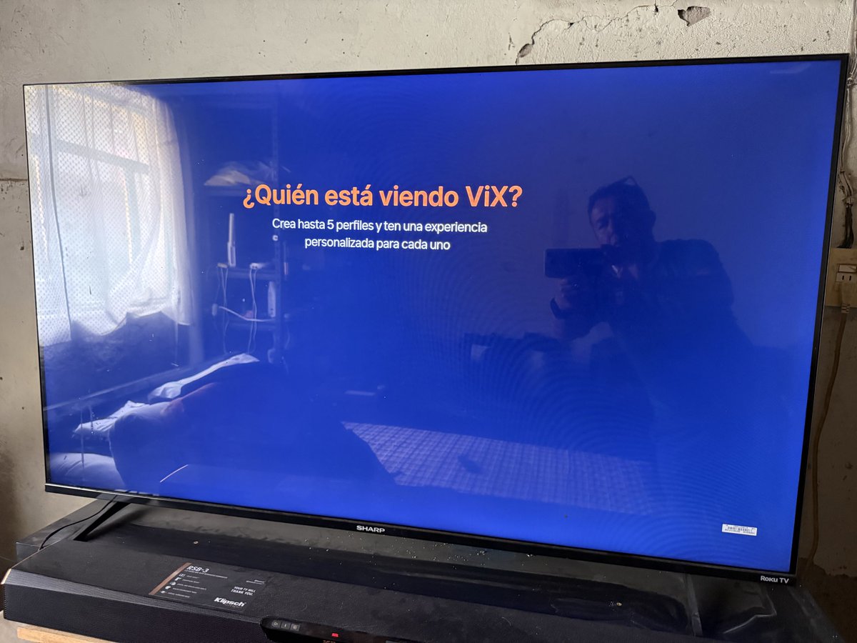 tequixquiac's tweet photo. Oye @VIX que pedo con tu app de #Roku???? 🤬 #Vix #ValeMadre @Televisa #Mexico #WorlCup2026 https://t.co/qCcUAmmB6x