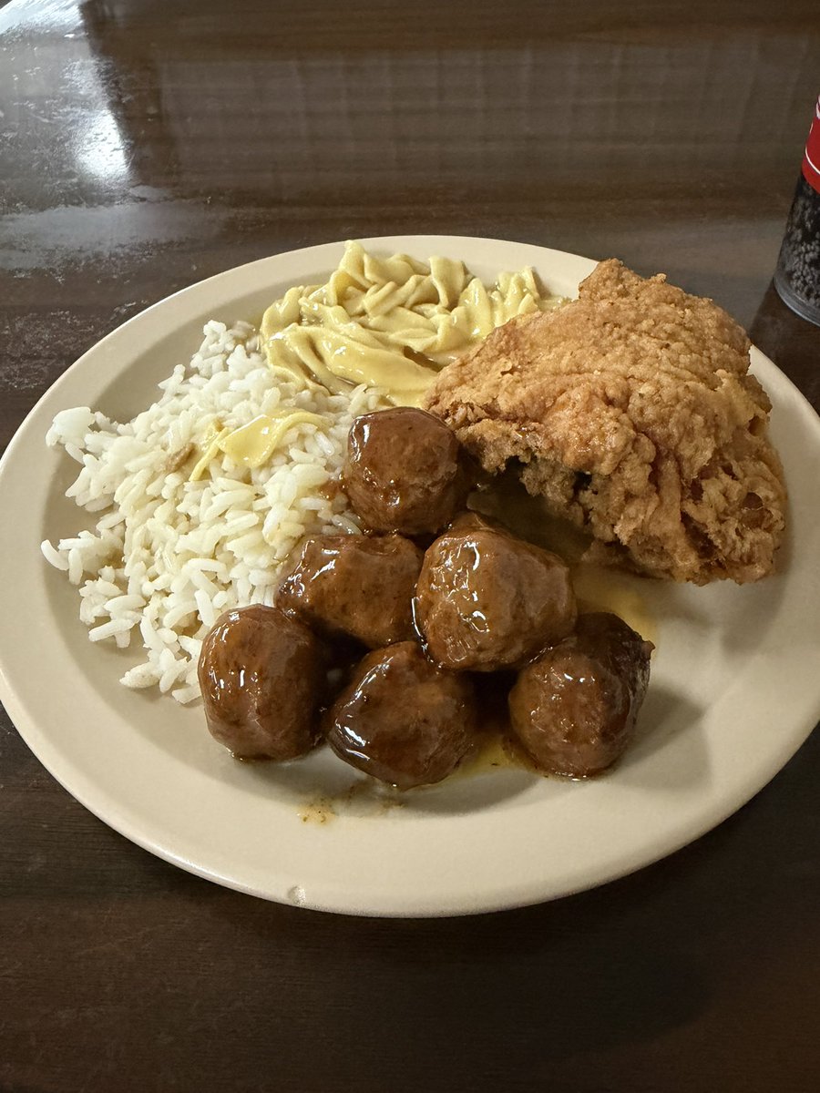 PapiZ777's tweet photo. Pittmans Sidetrack Cafe! For the win! https://t.co/BKIDKYprtx