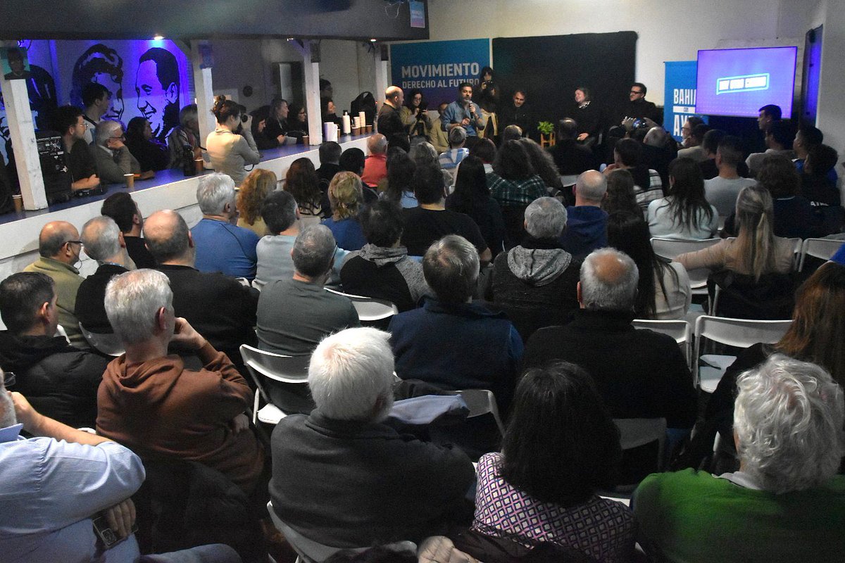 gabgodoybb's tweet photo. Con la presencia de @Carli_Bianco compartimos una charla y encuentro del @MovDAFBahia junto a representantes de numerosas organizaciones en la sede de Beruti y Donado. Una jornada enriquecedora de un amigo de la casa sobre la actualidad económica y política.

Un ámbito necesario para escuchar, debatir y pensar la acción política en estos tiempos. Y respaldar más que nunca al compañero gobernador @Kicillofok que hace lo máximo posible en un contexto sin precedentes.