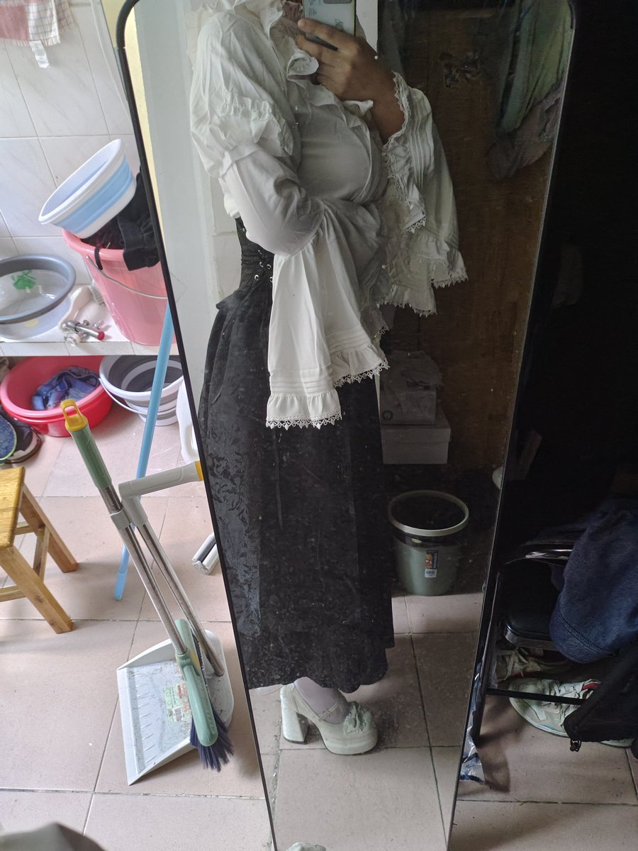 zjoqf's tweet photo. 努力成为男娘的男生啦（胸是假的啦）＃男娘 https://t.co/znO6ZMfUkc