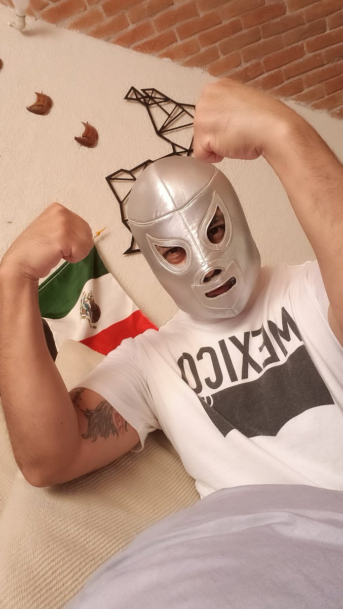 JRaffael1970's tweet photo. Vamos #SomosMéxico https://t.co/V3VubRdhvP