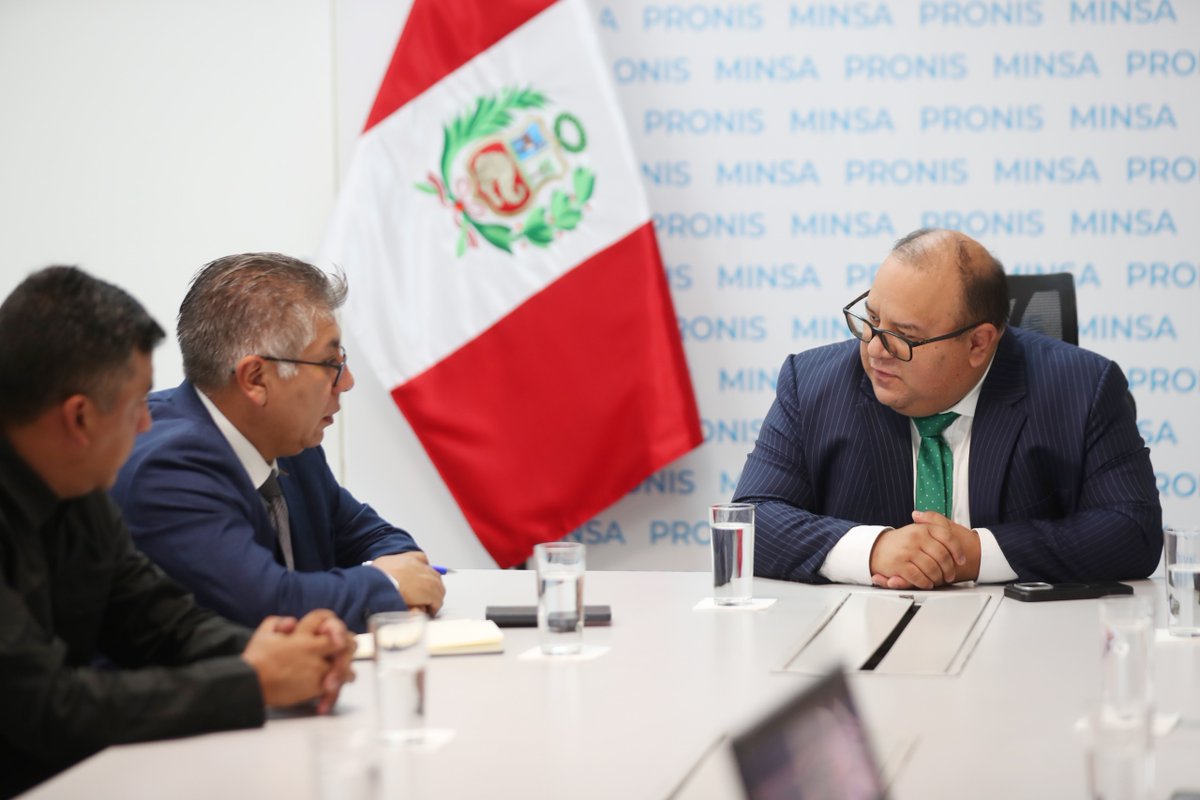 PronisMinsa's tweet photo. #Cusco | 🤝 El PRONIS y el Gobierno Regional de Cusco unen esfuerzos para impulsar los proyectos de infraestructura de salud en la región y acercar servicios de calidad a más familias cusqueñas. 🏥
👉 https://t.co/PvEMKzNsIN
#NP #Minsa #Pronis #Cusco https://t.co/DZUZnrvLjF